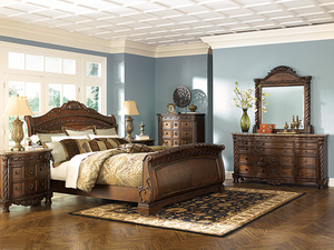 https://ashleyfurniture.scene7.com/is/image/AshleyFurniture/B553-31-36-46-78-76-79-93