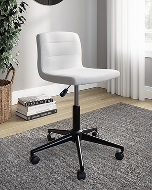 https://ashleyfurniture.scene7.com/is/image/AshleyFurniture/H190-05-10X8-CROP