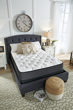 https://ashleyfurniture.scene7.com/is/image/AshleyFurniture/M62631-M80X32-MOOD-C