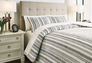 https://ashleyfurniture.scene7.com/is/image/AshleyFurniture/Q489023Q-ANGLE