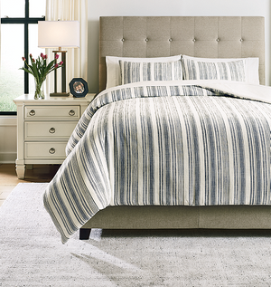 https://ashleyfurniture.scene7.com/is/image/AshleyFurniture/Q489023Q