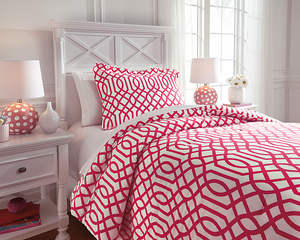 https://ashleyfurniture.scene7.com/is/image/AshleyFurniture/Q758041T-10x8-CROP