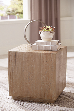 https://ashleyfurniture.scene7.com/is/image/AshleyFurniture/T993-102